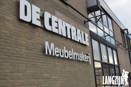 Meubelmaker De Centrale opent deuren in Rotterdam